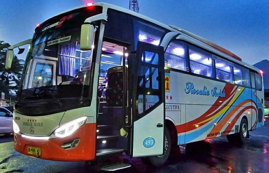 harga Tiket Bus Surabaya Jakarta