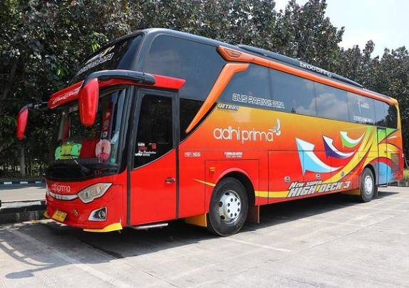 Bus Adhi Prima