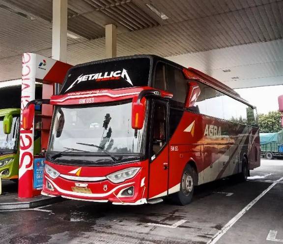 Bus Jakarta Wonogiri