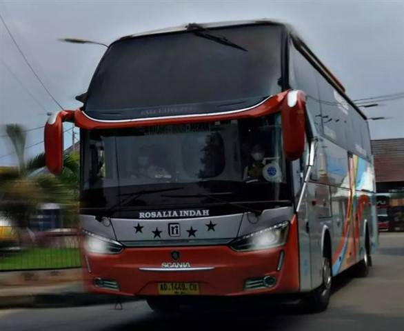 Bus Semarang Malang
