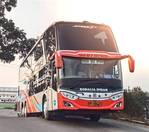 Bus Solo Tangerang